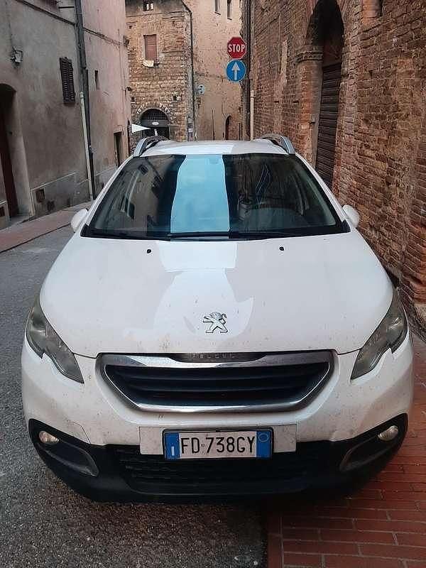 Usata Peugeot 2008 Access 75 CV (55 kW) 2016 Bianco SUV