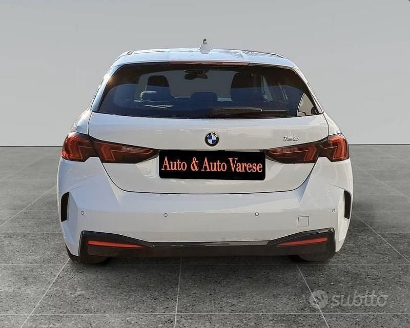 Usata BMW 120 156 CV (114 kW) 2024 Bianco Utilitaria