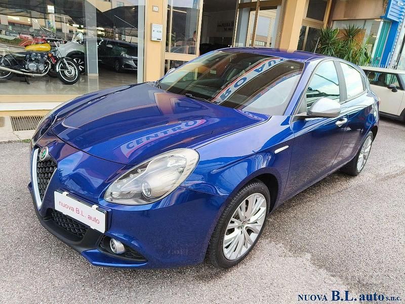 Usata Alfa Romeo Giulietta Super 120 CV (88 kW) 2017 Blu Utilitaria