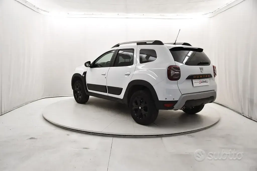 Usata Dacia Duster Extreme 101 CV (74 kW) 2022 Bianco SUV