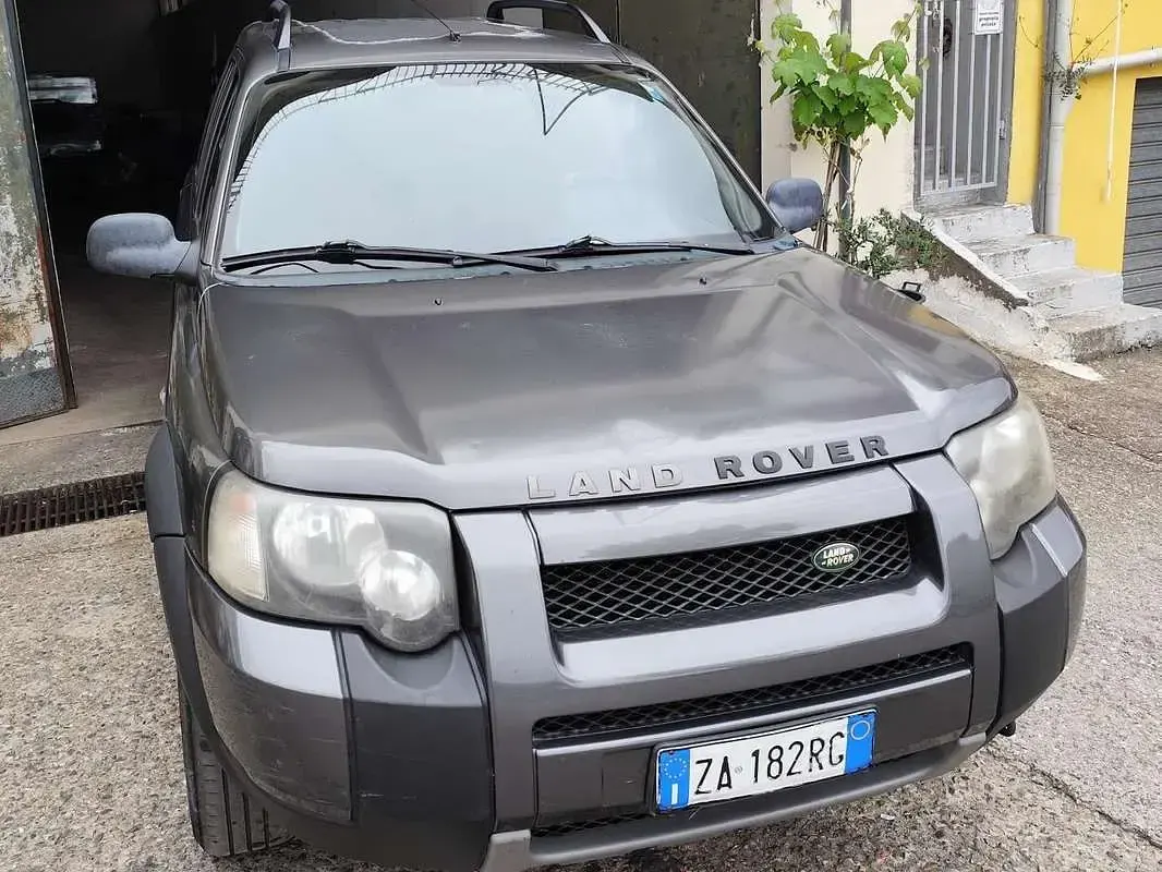 Usata Land Rover Freelander S 111 CV (81 kW) 2004 Grigio SUV