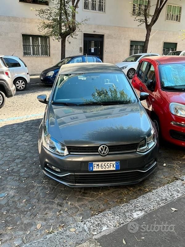 Grigio Usata 2018 VW Polo Due volumi | 10.000 € (Super prezzo) - Immagine 1/4