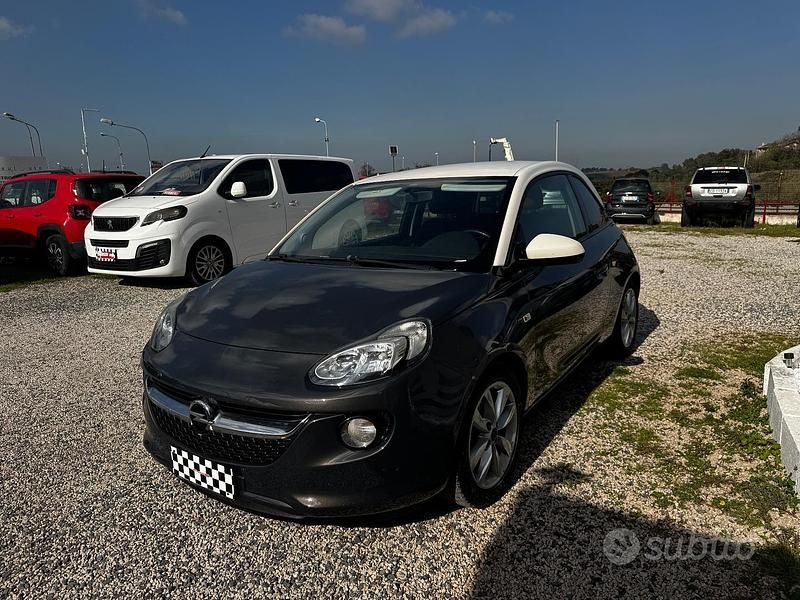 Usata Opel Adam 70 CV (51 kW) 2015 Nero Utilitaria
