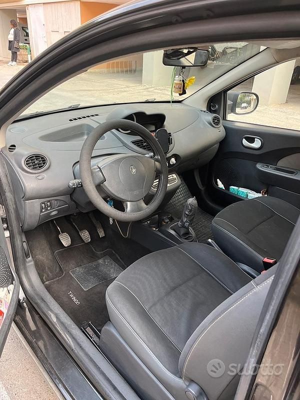 Usata Renault Twingo 75 CV (55 kW) 2011 Nero Utilitaria