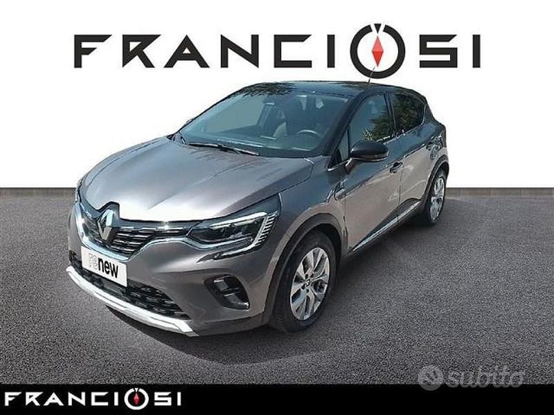 Usata Renault Captur Intens 143 CV (105 kW) 2022 Grigio SUV