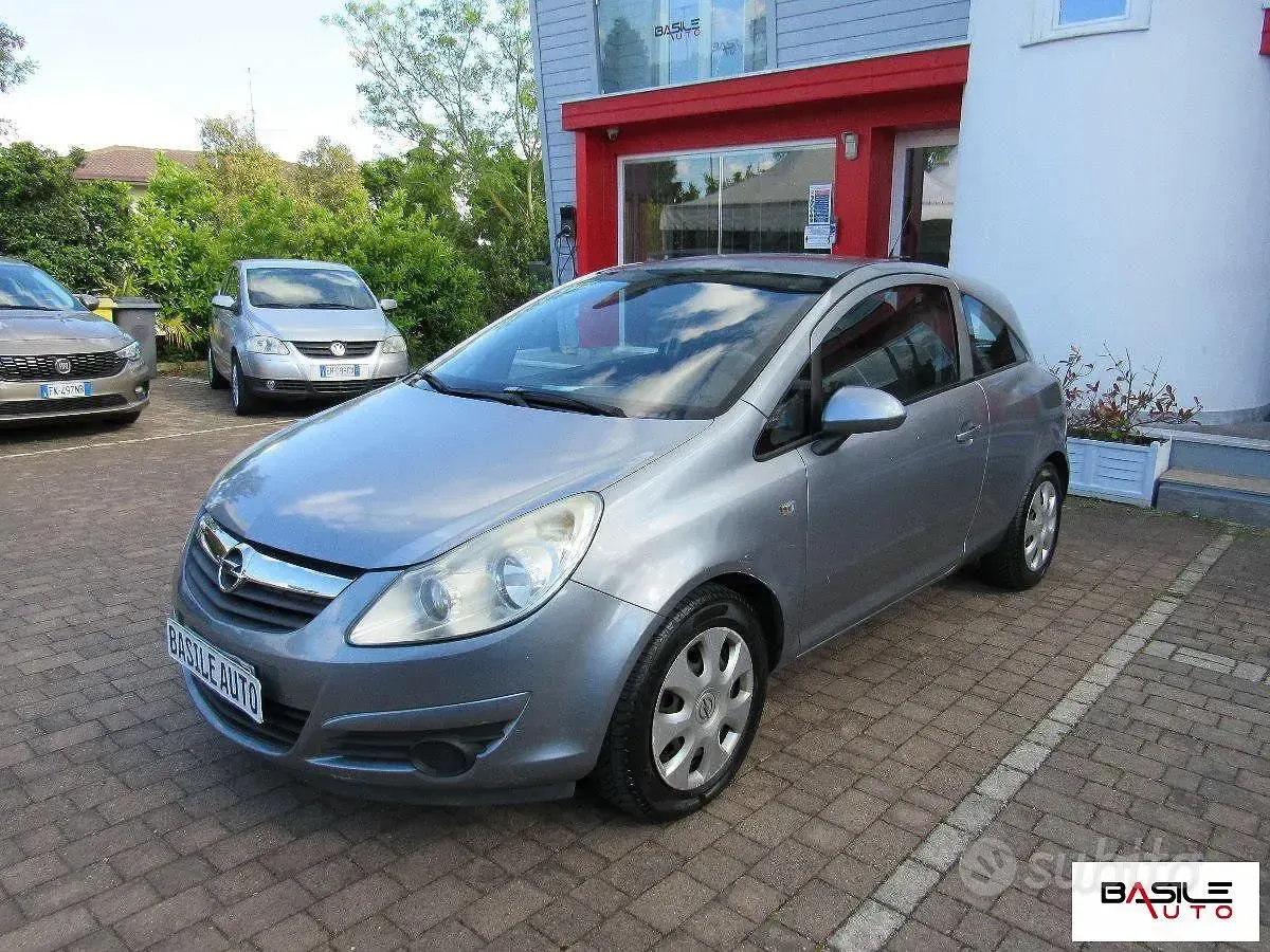 Usata Opel Corsa Enjoy 75 CV (55 kW) 2008 Other Utilitaria