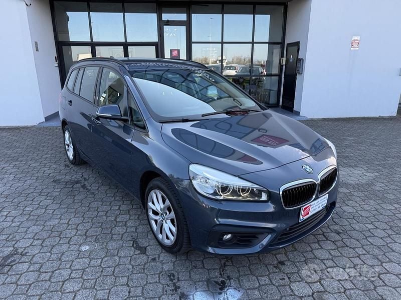Begagnad BMW 218 Efficient Dynamics 150 HK (110 kW) 2017 Blå Kombi