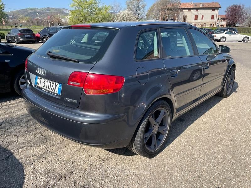 Usata Audi A3 Ambition 140 CV (102 kW) 2005 Gray Utilitaria