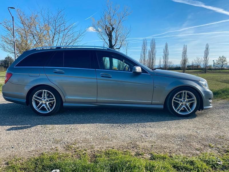 Begagnad Mercedes C250 Avantgarde 204 HK (150 kW) 2011 Grå Kombi