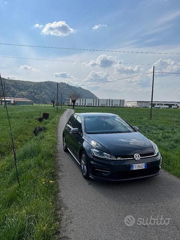Usata VW Golf VII R-line 150 CV (110 kW) 2019 Grigio Berlina