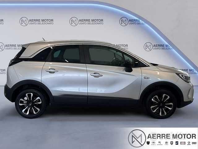 Usata Opel Crossland X Elegance 110 CV (80 kW) 2023 Argento SUV