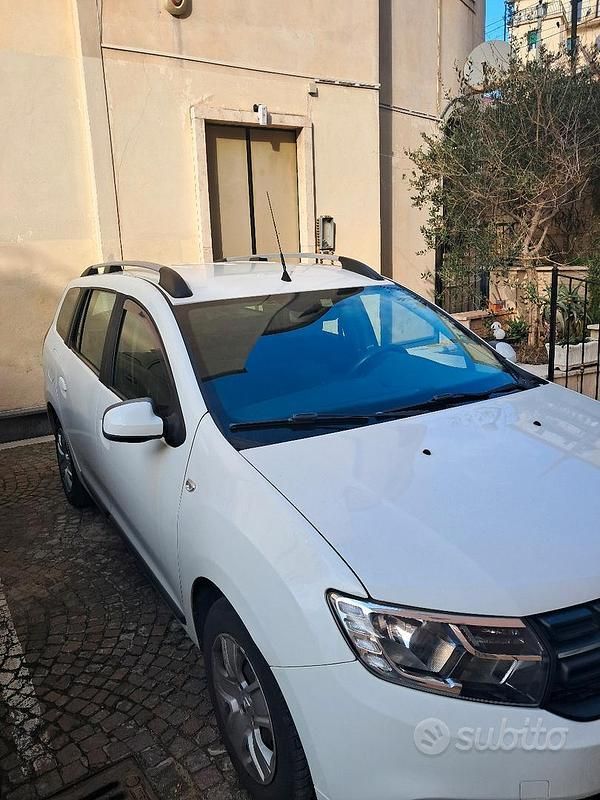 Bianco Usata 2018 Dacia Logan Station wagon | 8500 € (Buon prezzo) - Immagine 1/4