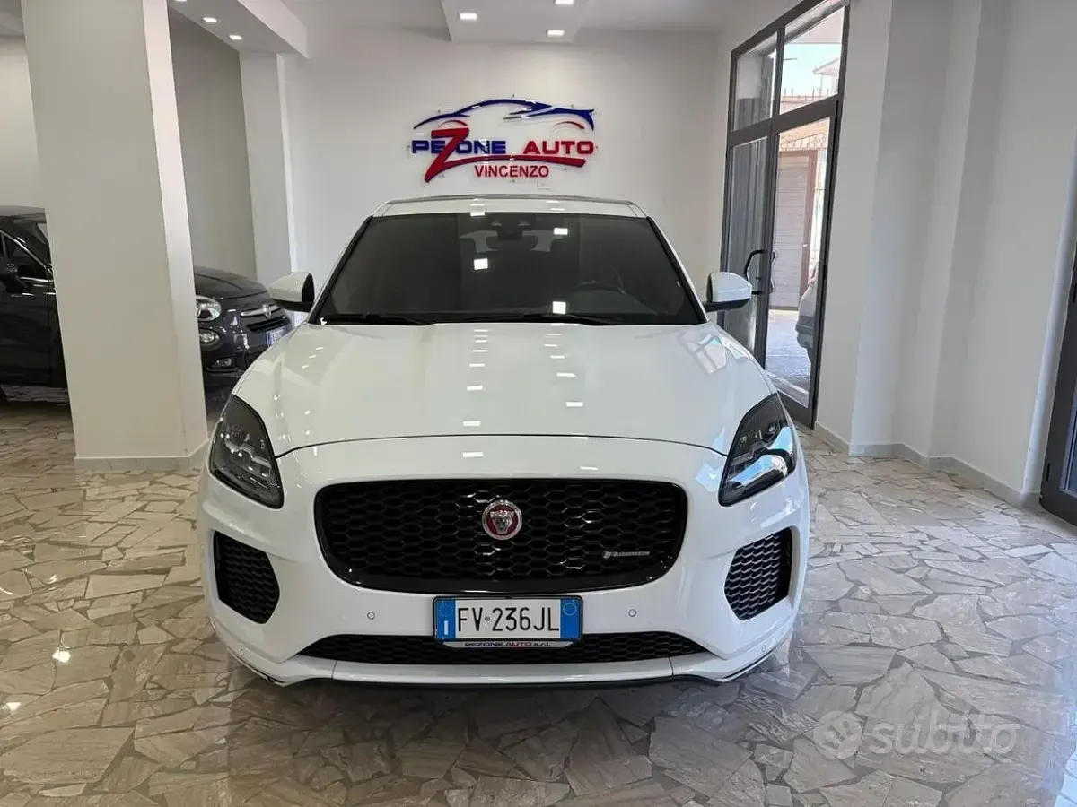 Usata Jaguar E-Pace R-Dynamic 150 CV (110 kW) 2019 Bianco SUV