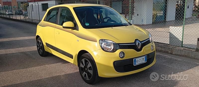Usata Renault Twingo SE 71 CV (52 kW) 2014 Giallo Utilitaria