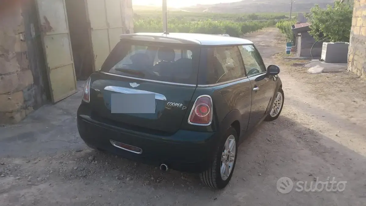 Usata Mini Cooper 111 CV (81 kW) 2011 Verde Utilitaria