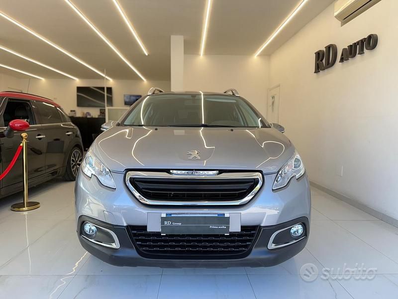 Usata Peugeot 2008 Active 82 CV (60 kW) 2016 Grigio SUV