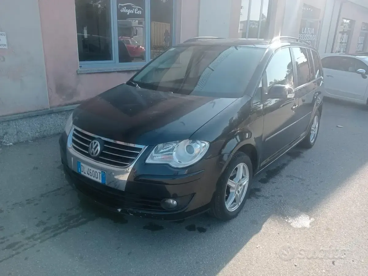 Usata VW Touran 105 CV (77 kW) 2008 Nero Monovolume