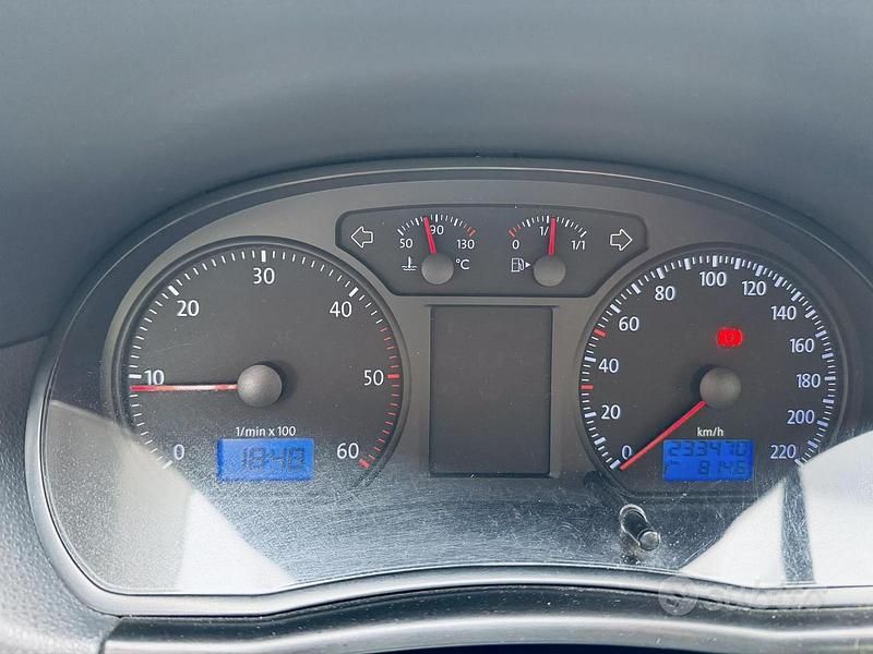 Usata VW Polo 70 CV (51 kW) 2007 Grigio Utilitaria