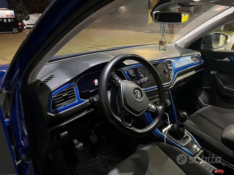 Usata VW T-Roc Style 116 CV (85 kW) 2019 Blu SUV