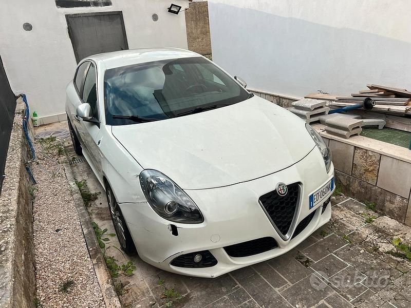 Usata Alfa Romeo Giulietta 120 CV (88 kW) 2010 Utilitaria
