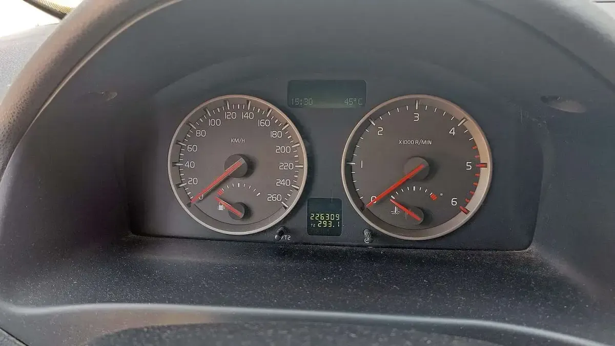 Usata Volvo V50 Kinetic 109 CV (80 kW) 2006 Verde Station wagon