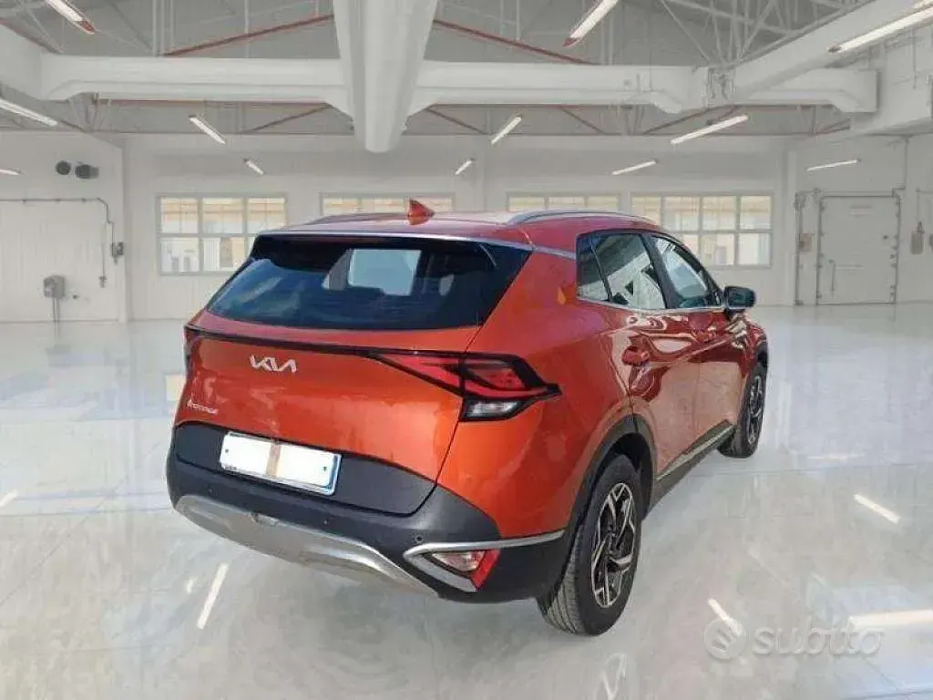 Usata Kia Sportage 136 CV (100 kW) 2022 Arancione SUV