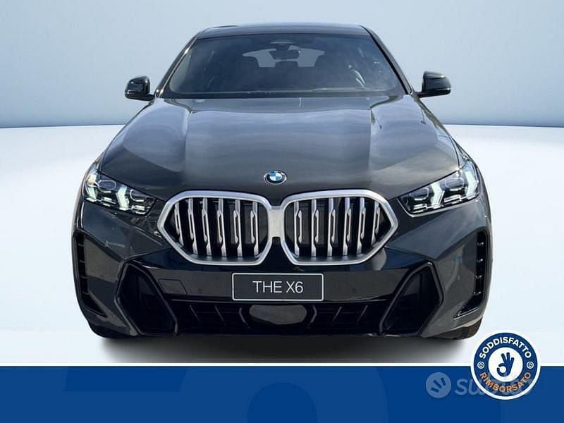Nuova BMW X6 M Sport 297 CV (218 kW) 2025 Grigio SUV
