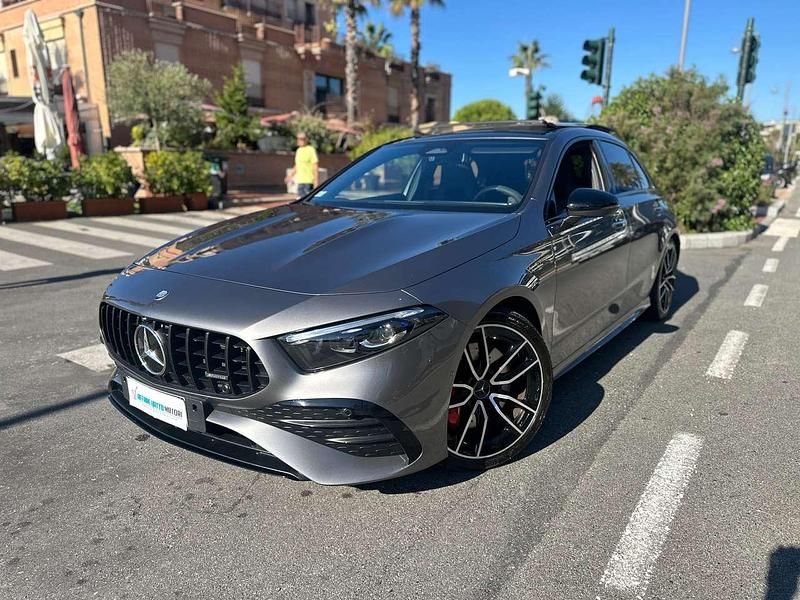 Usata Mercedes A35 AMG AMG Line Premium Plus 306 CV (225 kW) 2023 Grigio Berlina