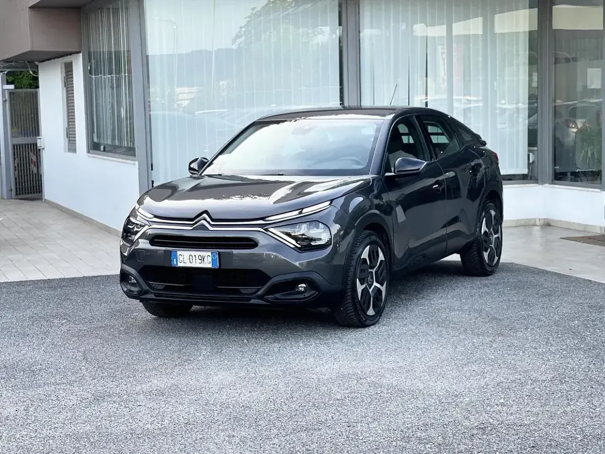 Usata Citroën C4 131 CV (96 kW) 2022 Grigio Berlina