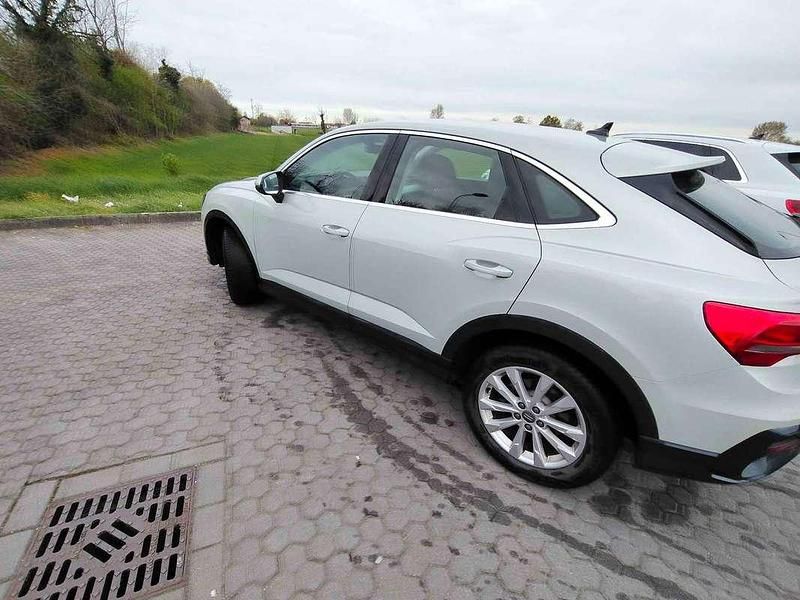 Usata Audi Q3 Sportback Business Plus 150 CV (110 kW) 2020 Argento SUV