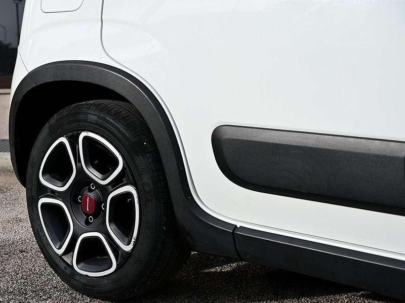 Usata Fiat Panda City Life 69 CV (50 kW) 2022 Bianco Utilitaria