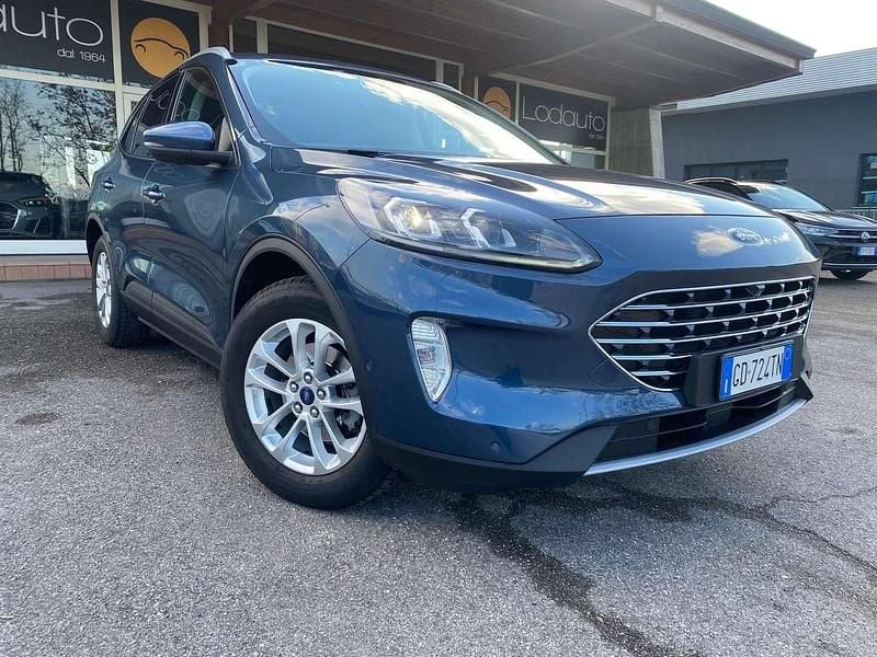 Usata Ford Kuga Titanium 120 CV (88 kW) 2020 Blu/azzurro SUV