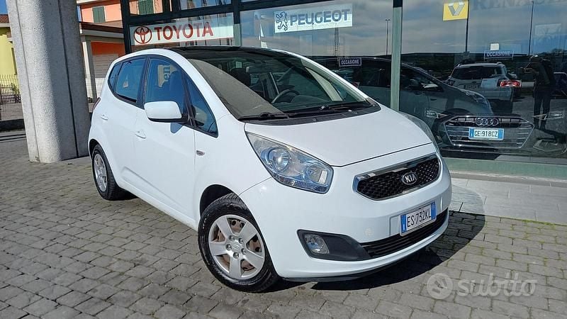 Usata Kia Venga Active 90 CV (66 kW) 2013 Bianco Utilitaria