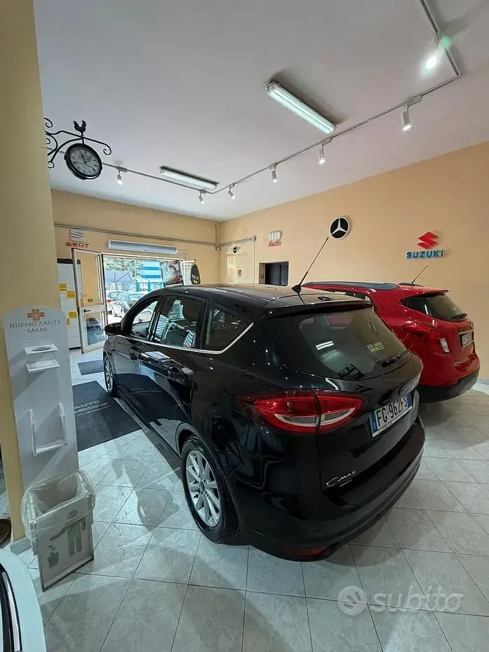 Usata Ford C-MAX Titanium 120 CV (88 kW) 2017 Nero Monovolume