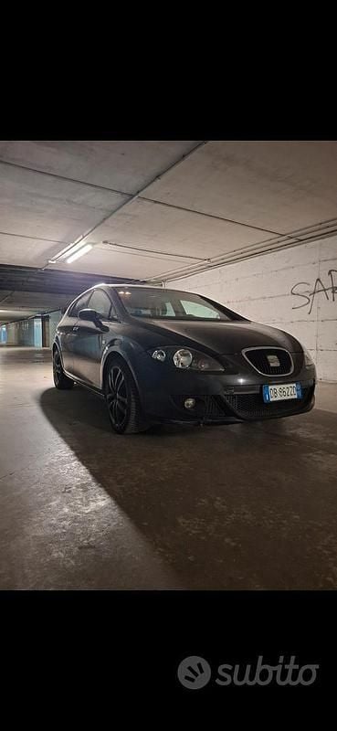 Nero Usata 2006 Seat Leon Utilitaria | 4300 € (Buon prezzo) - Immagine 1/3