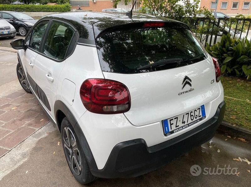 Usata Citroën C3 PureTech 83 CV (61 kW) 2019 Bianco metallizzato Utilitaria
