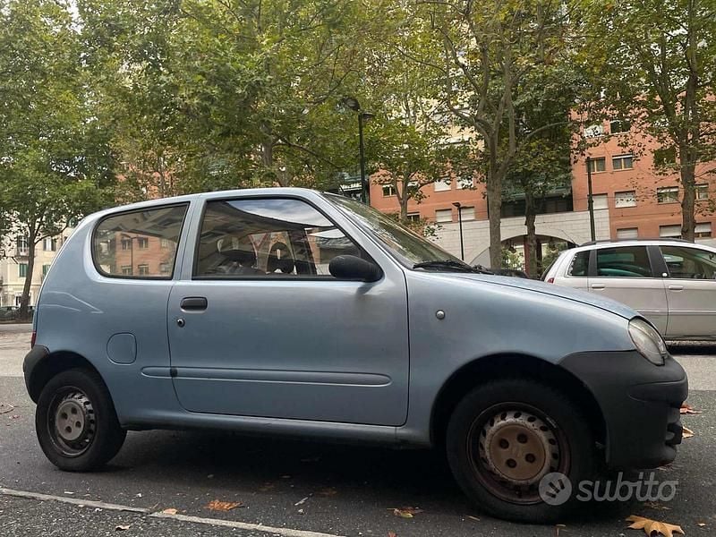 Azzurro metallizzato Usata 2001 Fiat Seicento S Due volumi | 1300 € (Buon prezzo) - Immagine 1/1