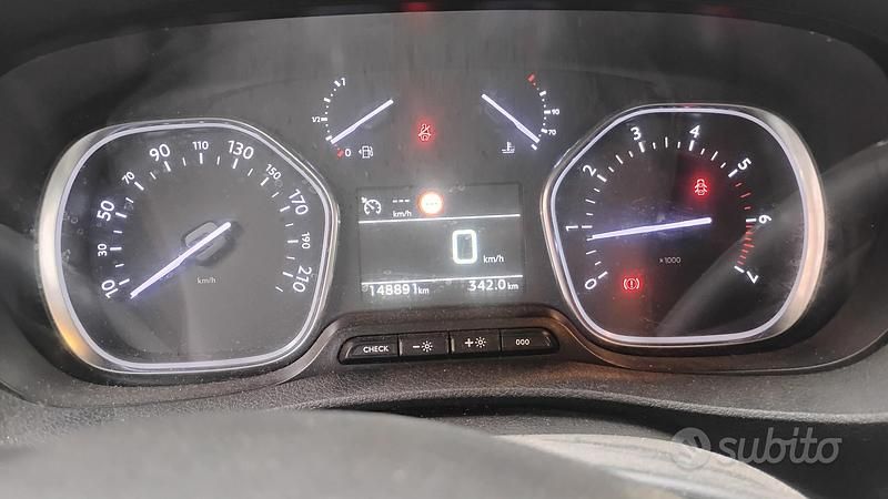 Usata Peugeot Expert 90 CV (66 kW) 2018 Furgone