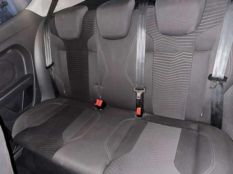 Usata Ford Fiesta Titanium 75 CV (55 kW) 2014 Utilitaria