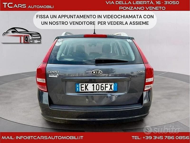 Usata Kia Ceed 90 CV (66 kW) 2011 Nero Utilitaria