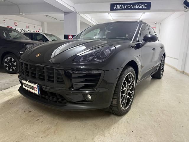 Nero Usata 2017 Porsche Macan SUV | 31.900 € (Super prezzo) - Immagine 1/4