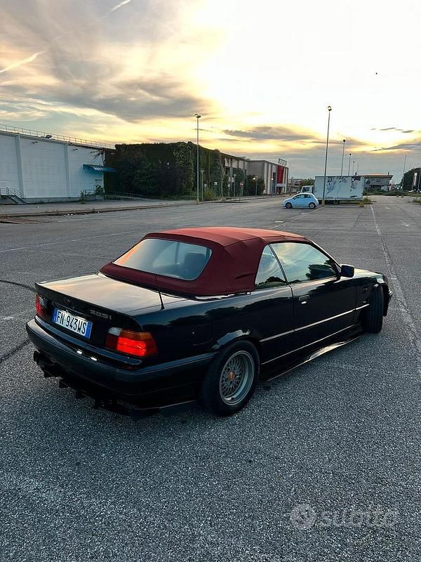 Usata BMW 325 Cabriolet 1994 Nero Cabrio