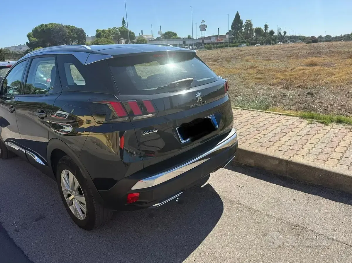 Usata Peugeot 3008 120 CV (88 kW) 2017 Nero SUV
