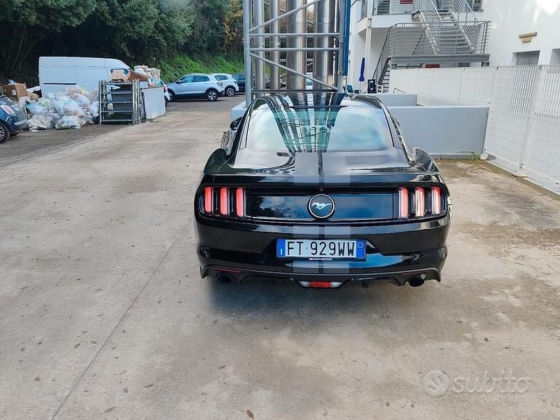 Usata Ford Mustang 2019 Nero Cabrio