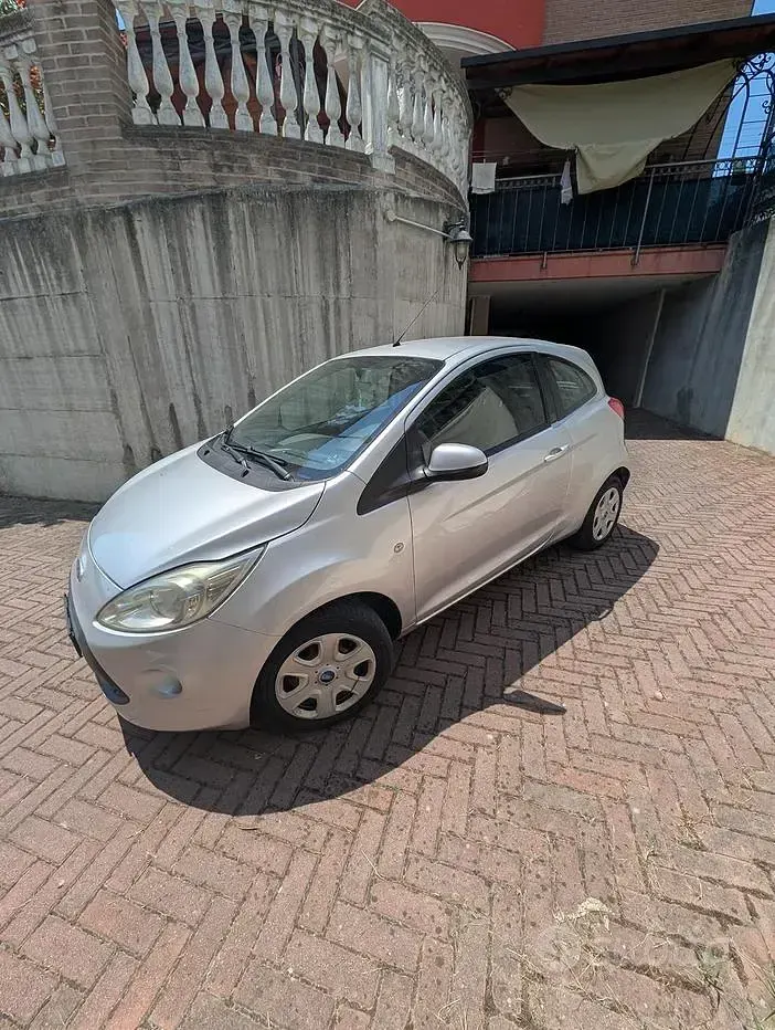 Usata Ford Ka Titanium 75 CV (55 kW) 2013 Grigio Utilitaria