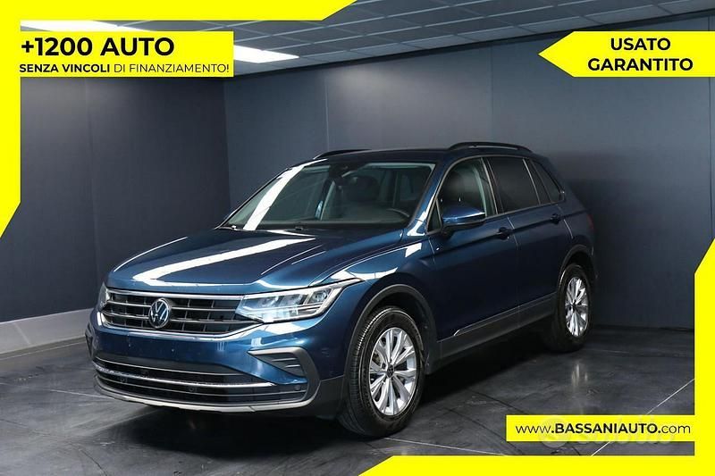 Usata VW Tiguan Life 150 CV (110 kW) 2023 Blu SUV