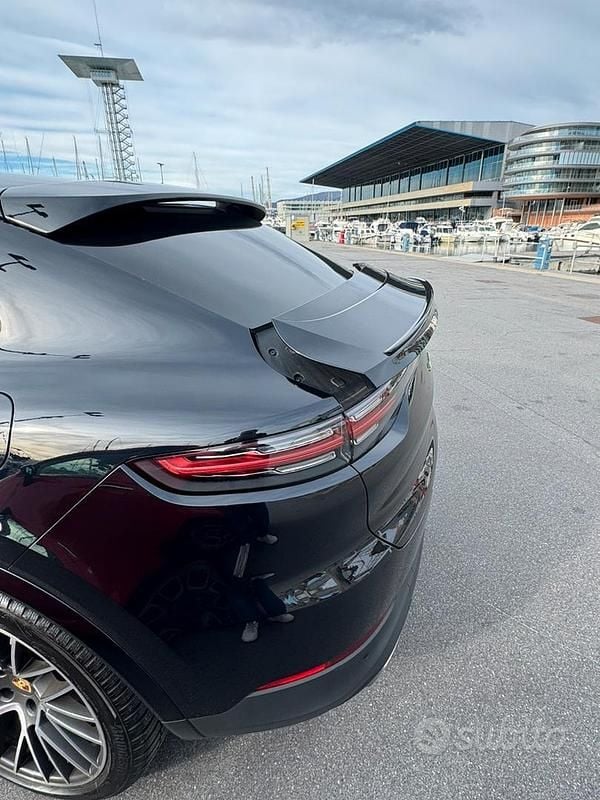 Usata Porsche Cayenne Coupe 2022 Nero Coupé