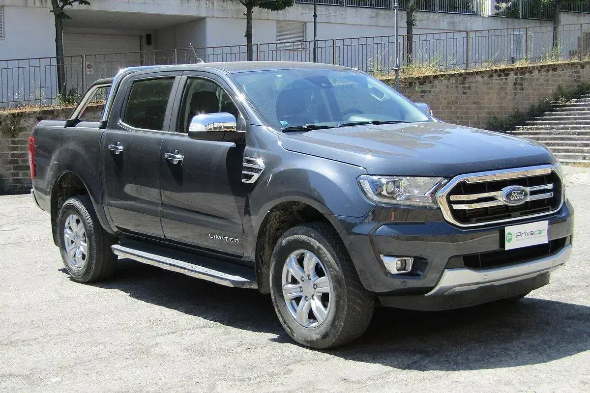 Usata Ford Ranger Limited 169 CV (124 kW) 2021 Grigio Pick-up