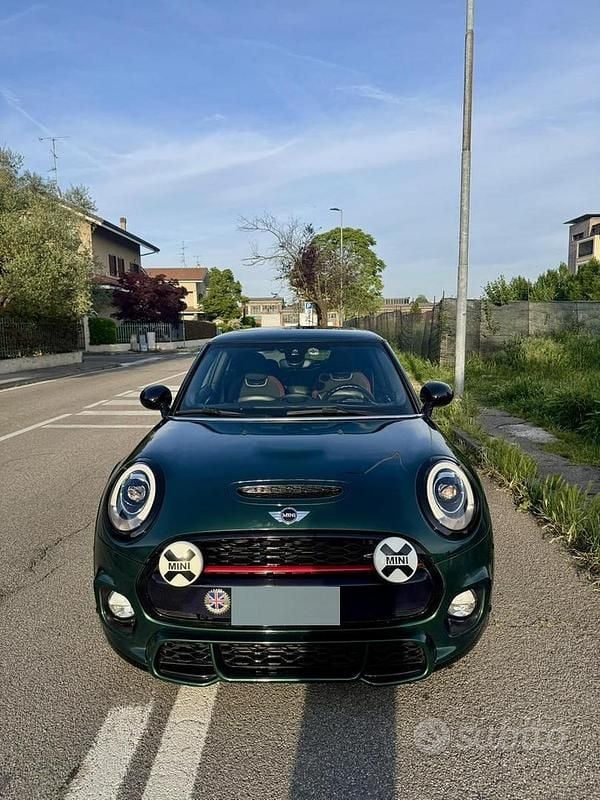 Begagnad Mini Cooper SD 170 HK (125 kW) 2015 Grön Halvkombi