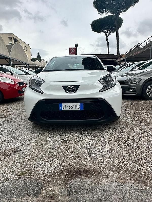 Usata Toyota Aygo X Active 72 CV (52 kW) 2024 Bianco SUV